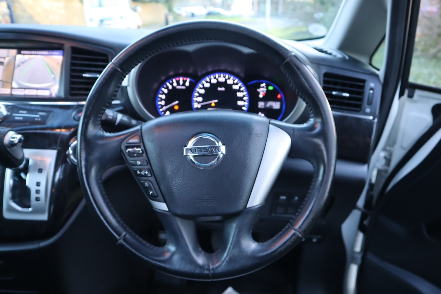 Used Nissan Elgrand 2011 for sale - 77897913: Photo 16