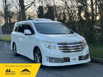 Used Nissan Elgrand 2011 for sale - 77897913: Photo