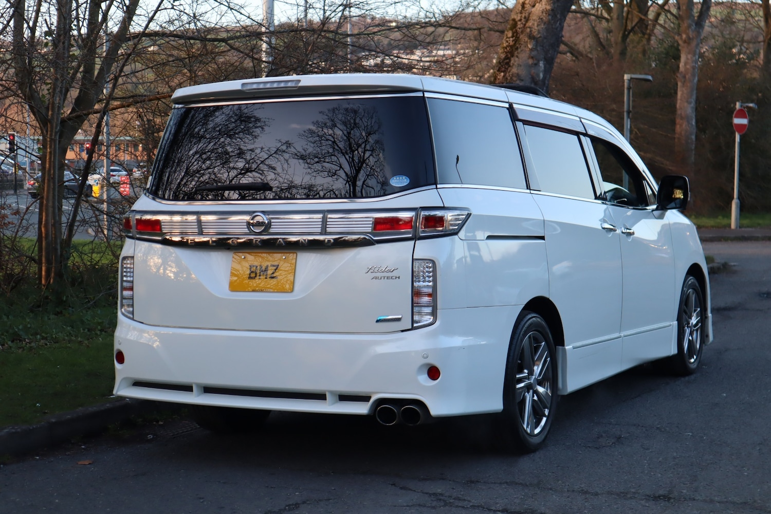 Used Nissan Elgrand 2011 for sale - 77897913: Photo 3