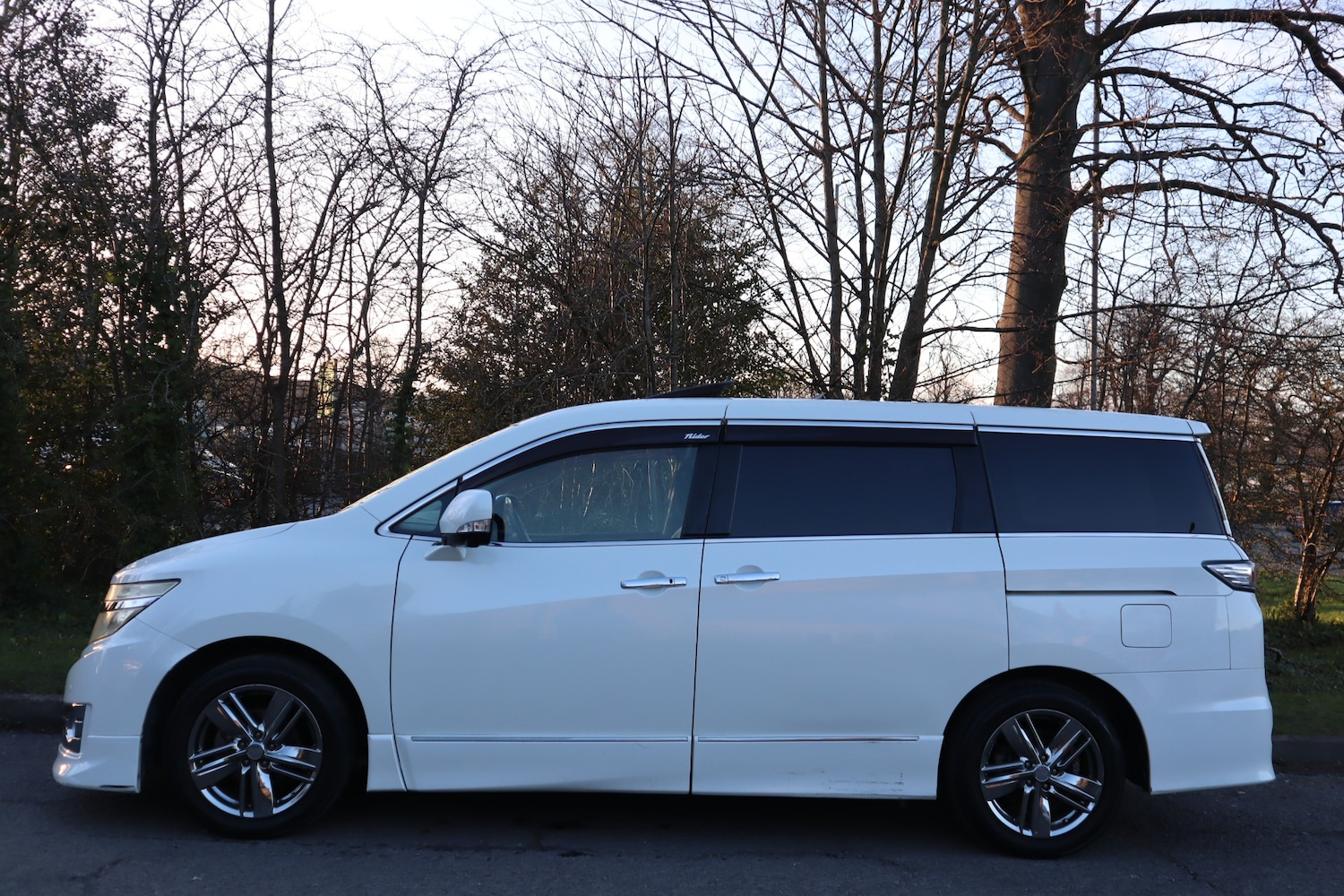 Used Nissan Elgrand 2011 for sale - 77897913: Photo 6