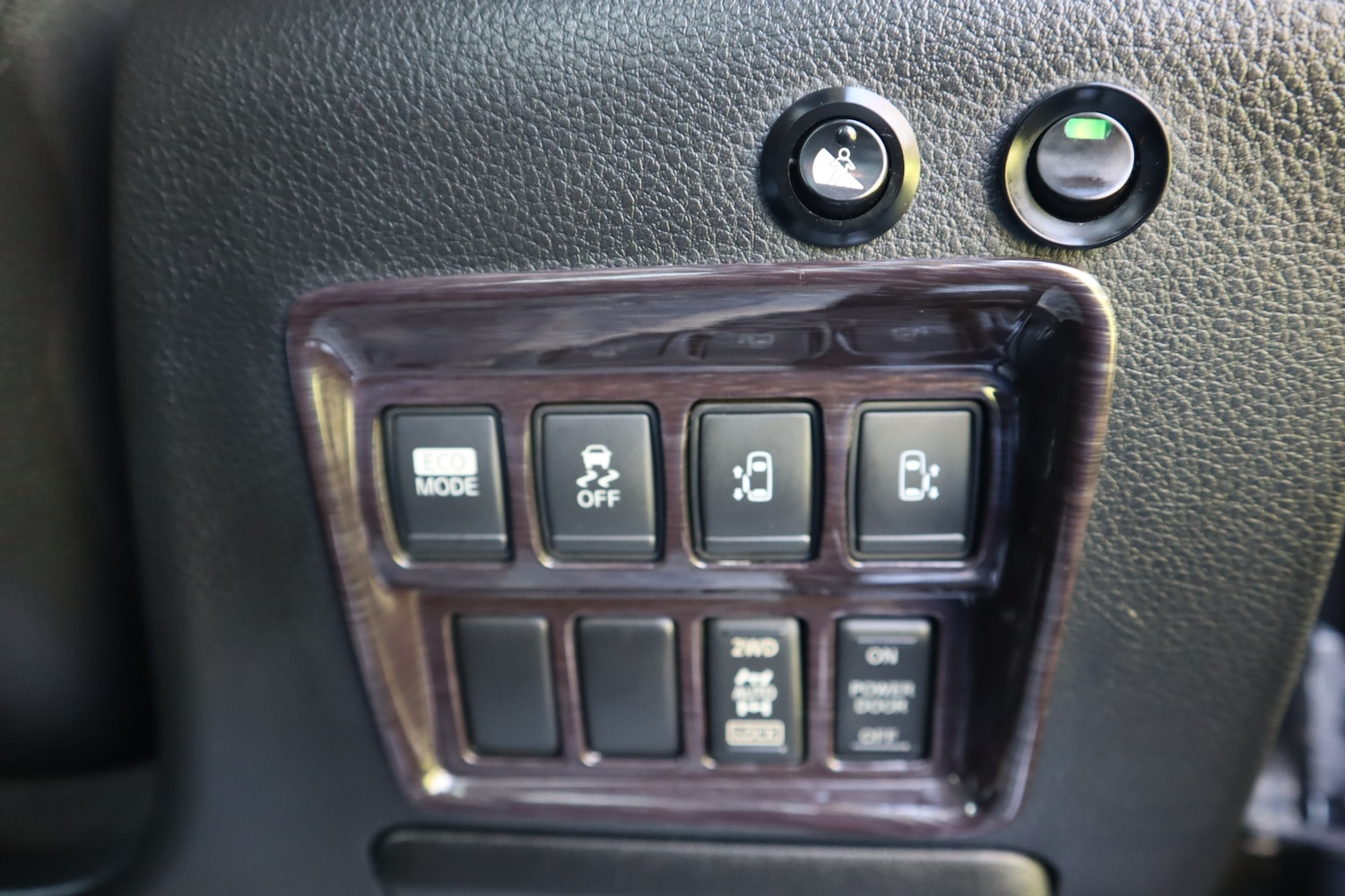 Used Nissan Elgrand 2010 for sale - 77738766: Photo 20