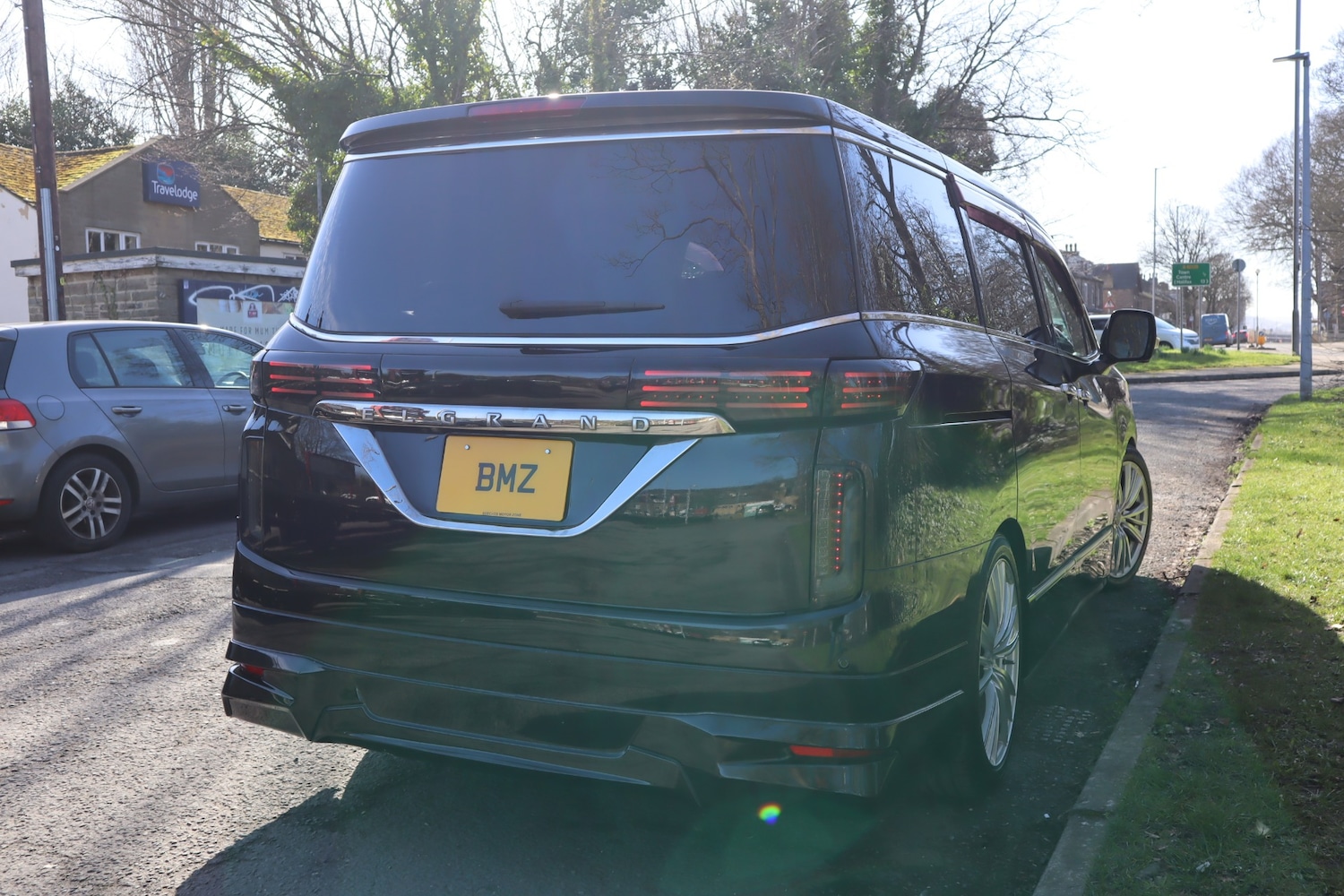 Used Nissan Elgrand 2010 for sale - 77738766: Photo 25