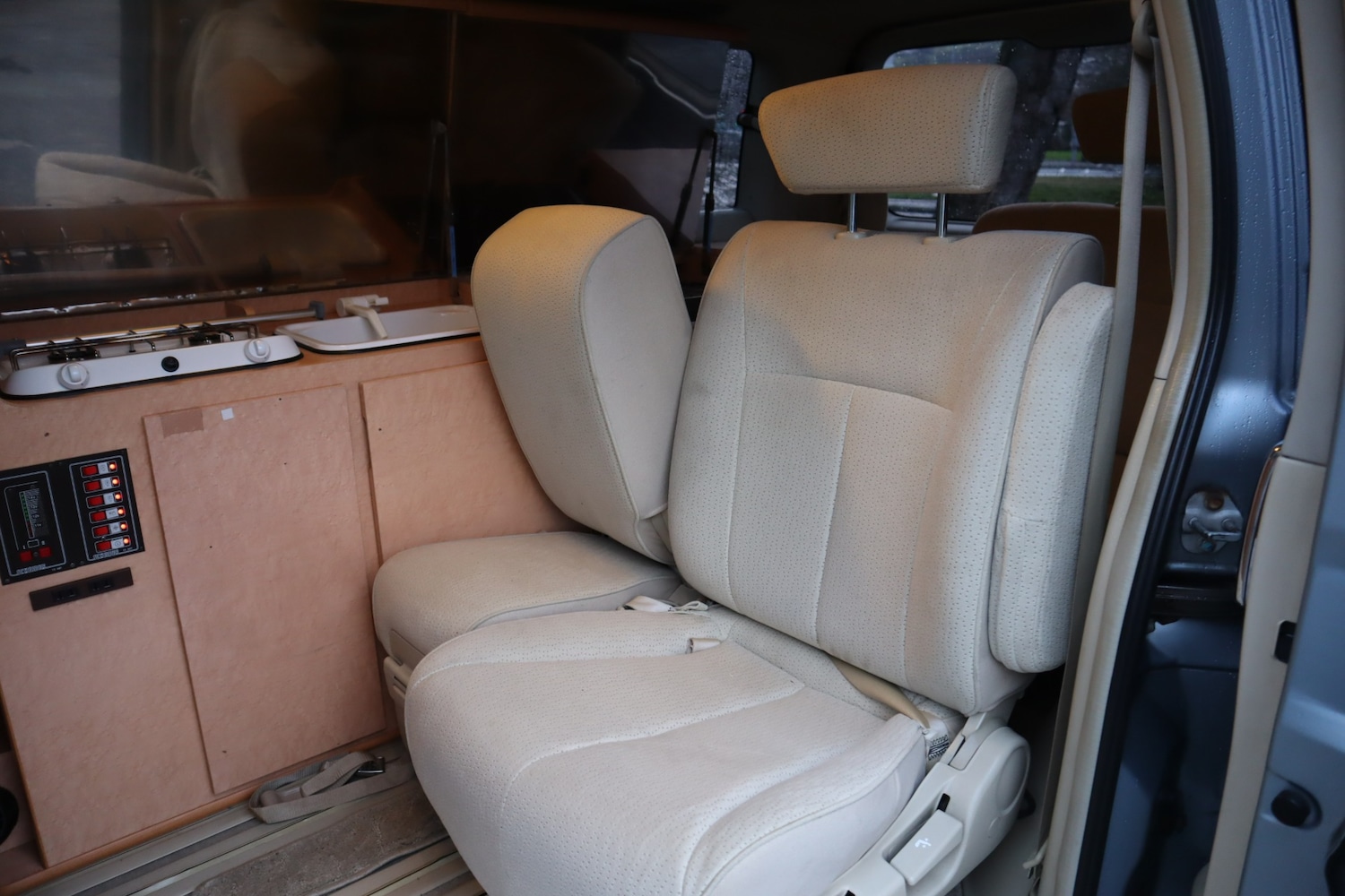 Used Nissan Elgrand 2006 for sale - 77175981: Photo 11