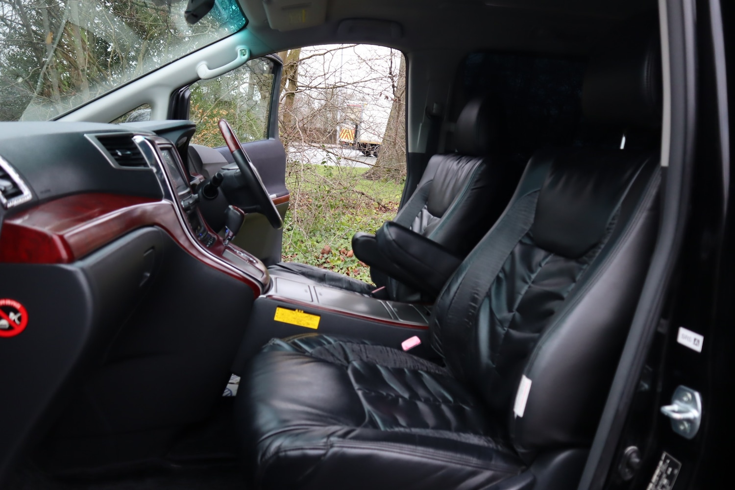 Used Toyota Vellfire 2008 for sale - 77637142: Photo 13