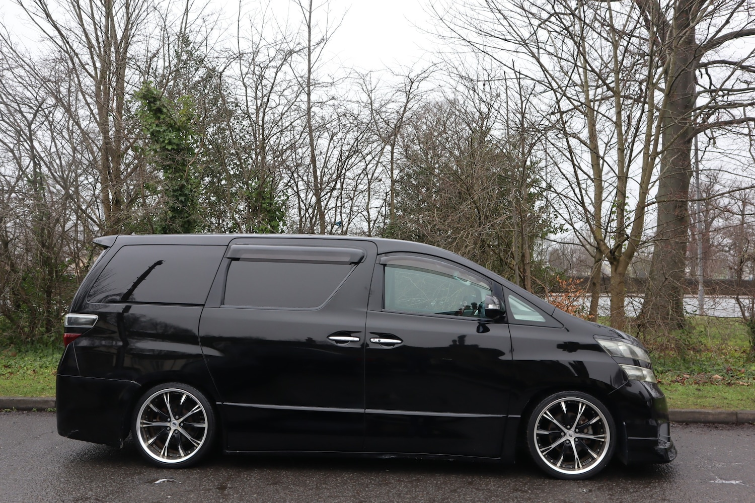 Used Toyota Vellfire 2008 for sale - 77637142: Photo 2