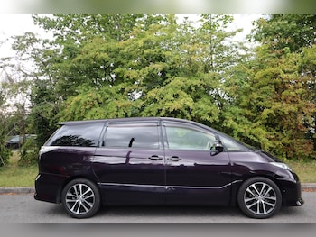 Used Toyota Estima 2024 for sale - 75768313: Photo