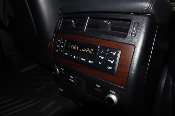 Used Toyota Landcruiser 2015 for sale - 75656405: Photo 27