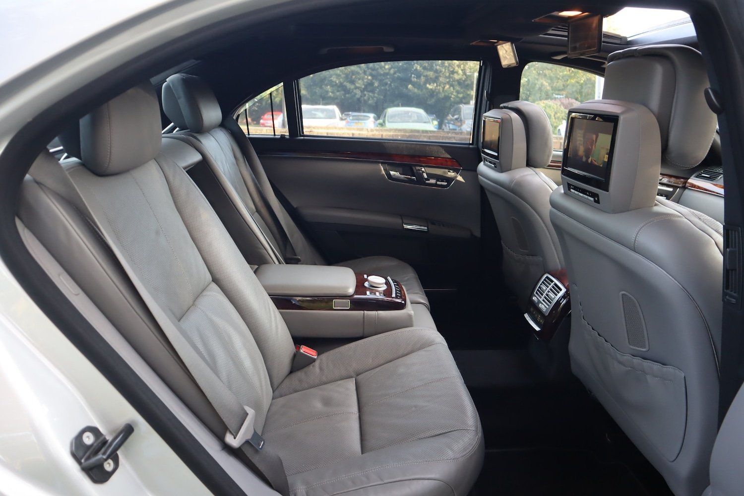 Used Mercedes-Benz S Class 2007 for sale - 76250749: Photo 10