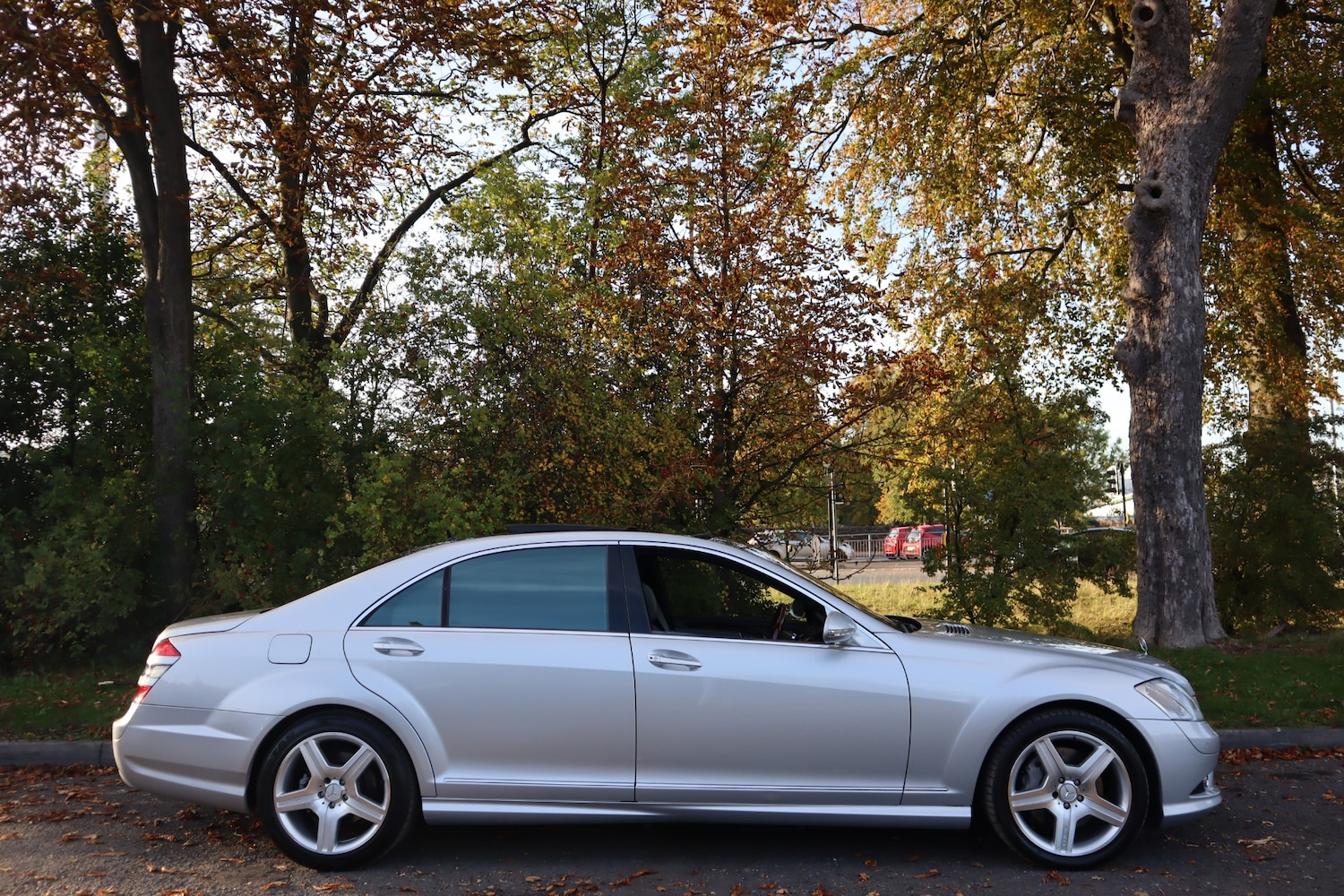 Used Mercedes-Benz S Class 2007 for sale - 76250749: Photo 2