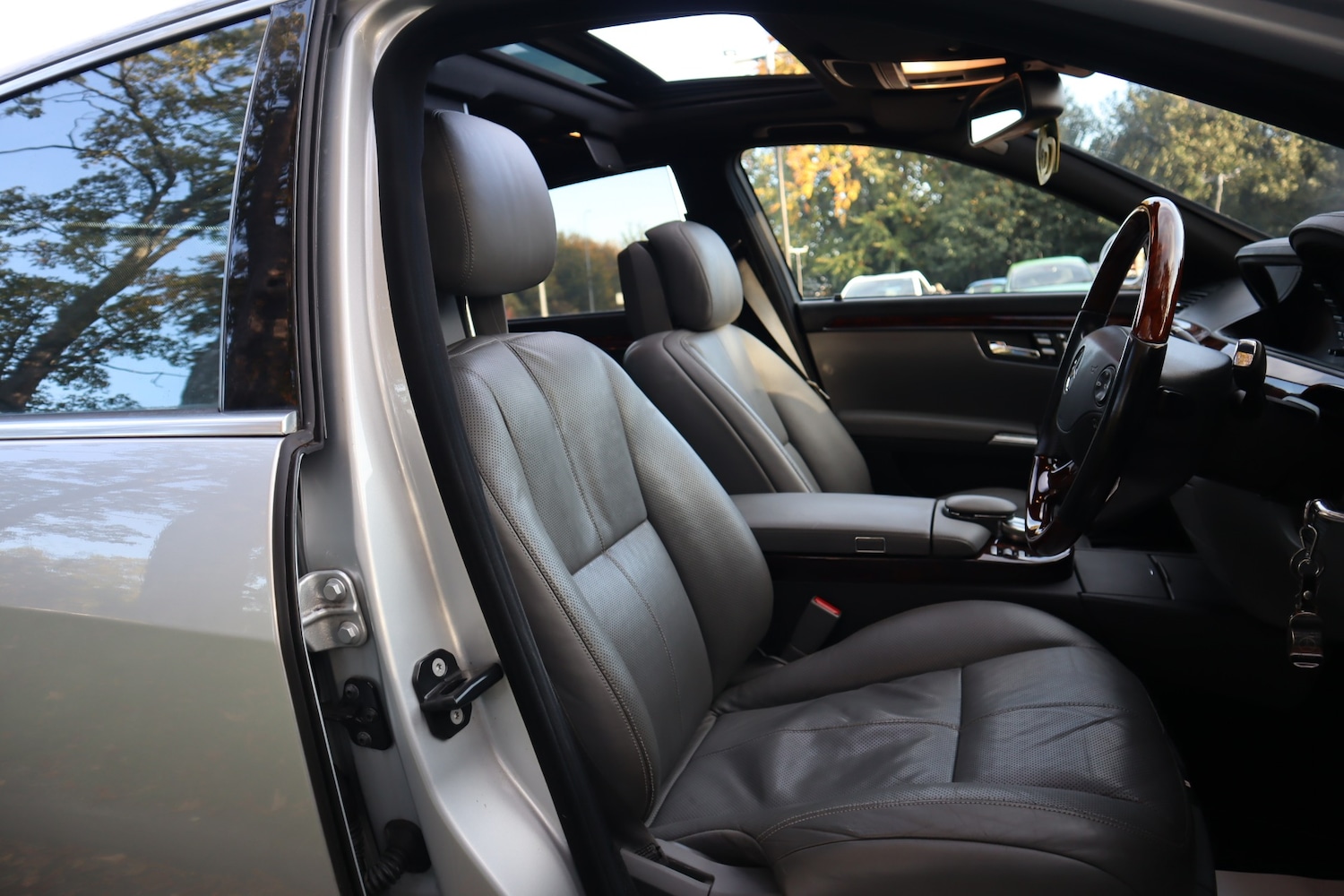 Used Mercedes-Benz S Class 2007 for sale - 76250749: Photo 9