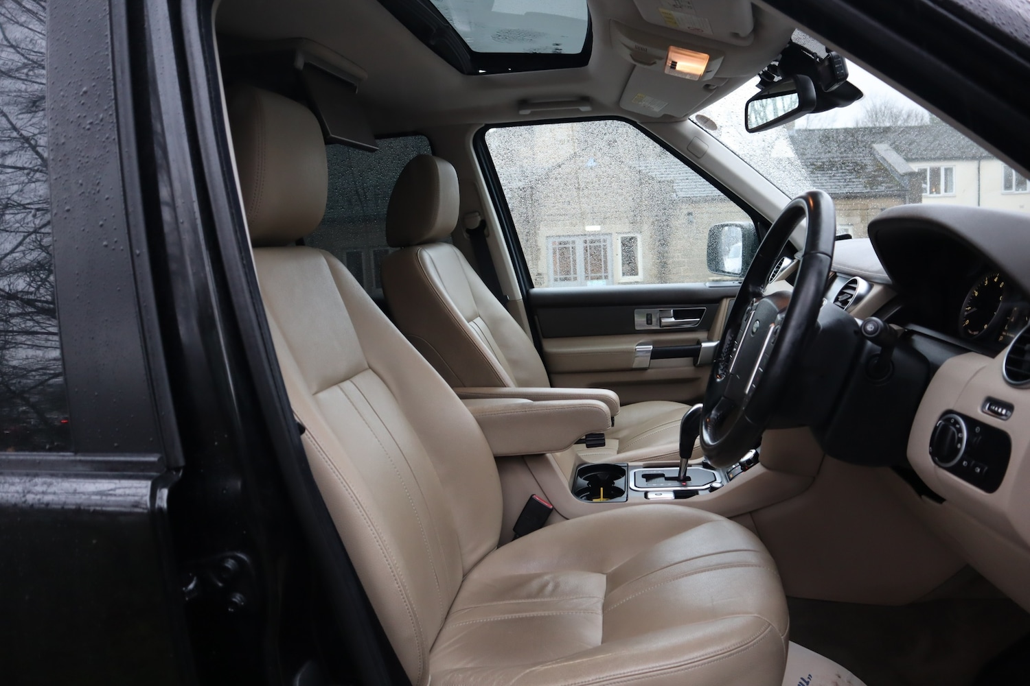 Used Land Rover Discovery 4 2011 for sale - 77468782: Photo 9