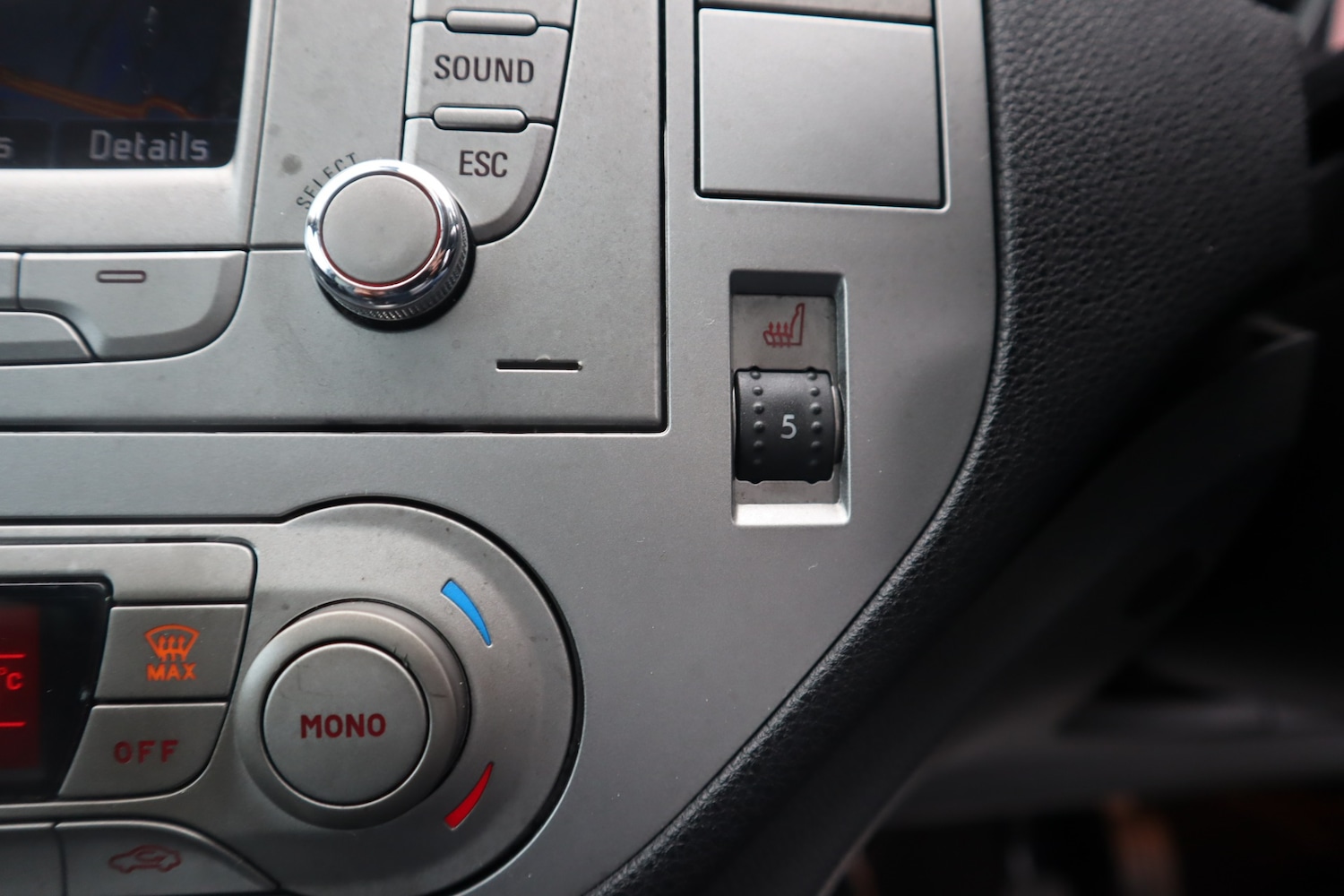 Used Ford Kuga 2010 for sale - 77278459: Photo 17