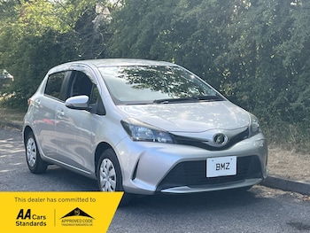 Used Toyota Yaris 2015 for sale - 79266961: Photo