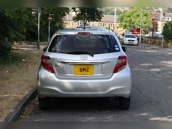 Used Toyota Yaris 2015 for sale - 79266961: Photo