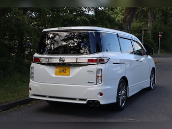 Used Nissan Elgrand 2011 for sale - 79094283: Photo