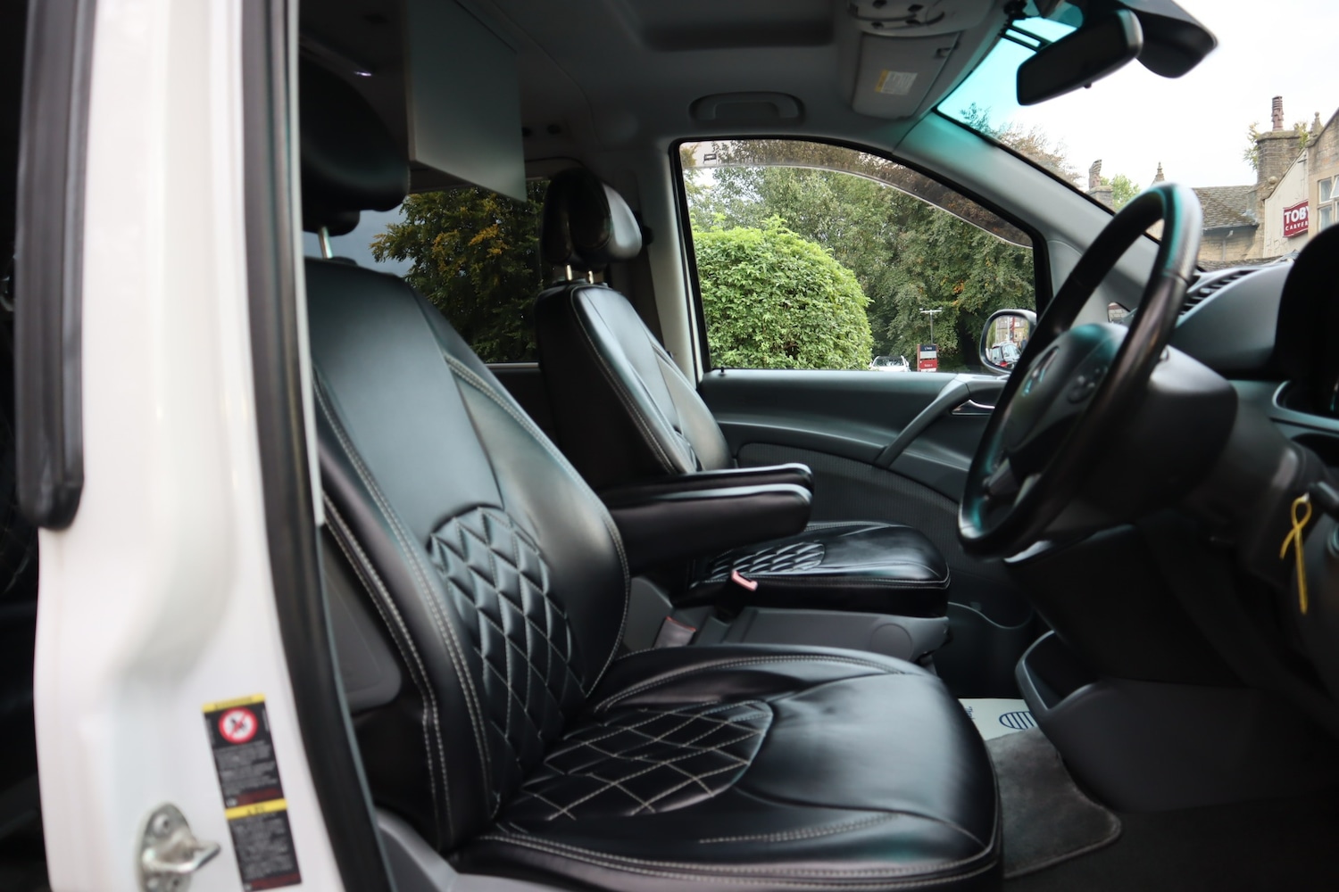 Used Mercedes-Benz V-Class 2008 for sale - 76135840: Photo 9