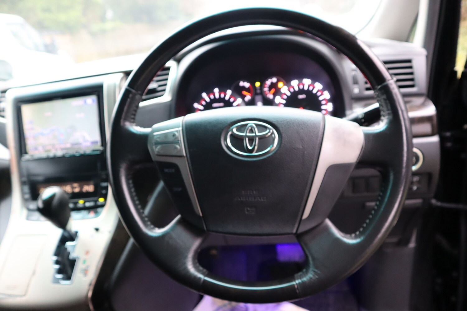 Used Toyota Vellfire 2010 for sale - 77479923: Photo 16