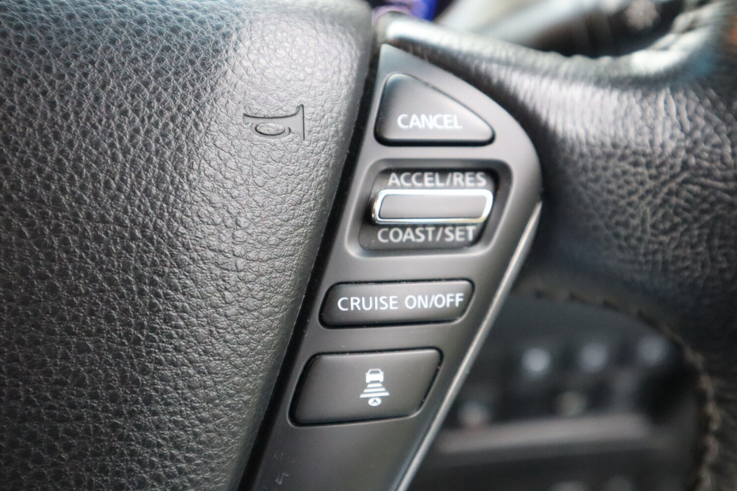 Used Nissan Elgrand 2014 for sale - 77467845: Photo 23