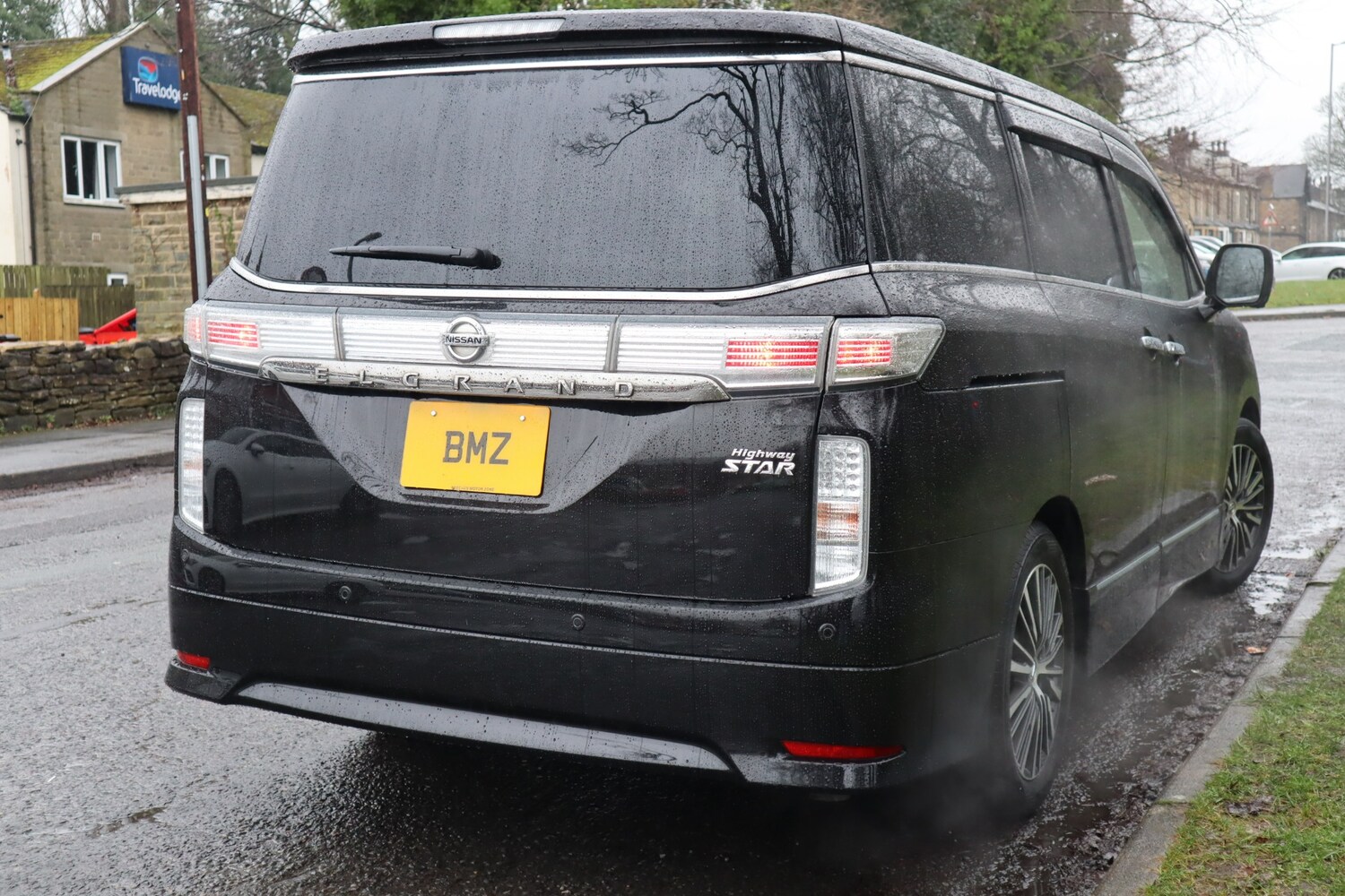 Used Nissan Elgrand 2014 for sale - 77467845: Photo 27