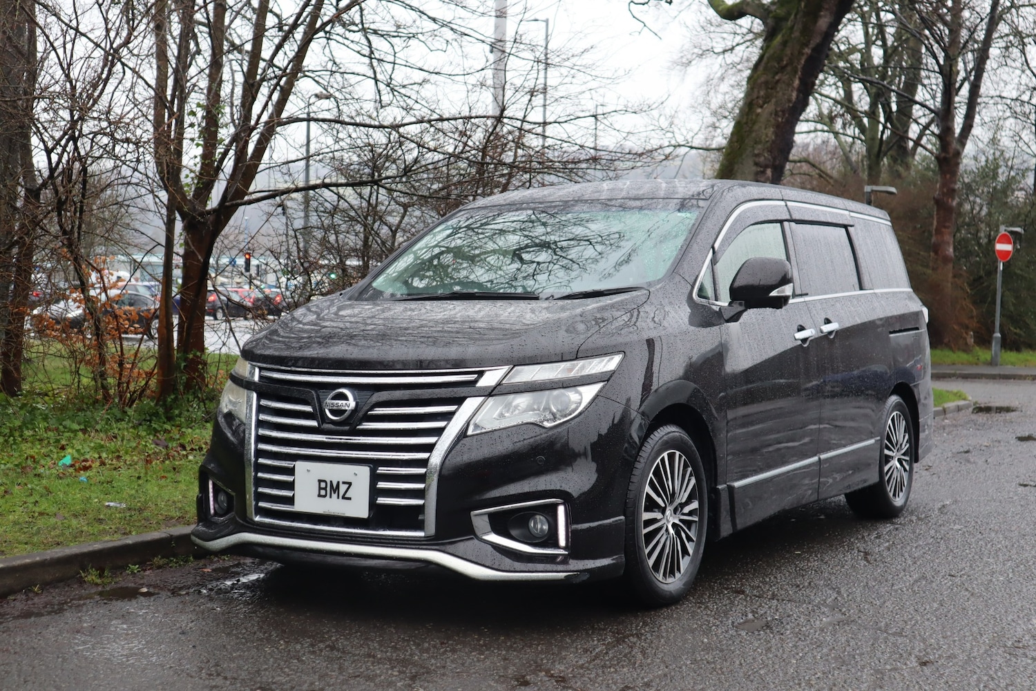 Used Nissan Elgrand 2014 for sale - 77467845: Photo 7