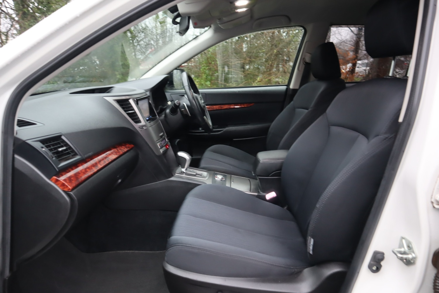 Used Subaru Legacy 2010 for sale - 77469407: Photo 12