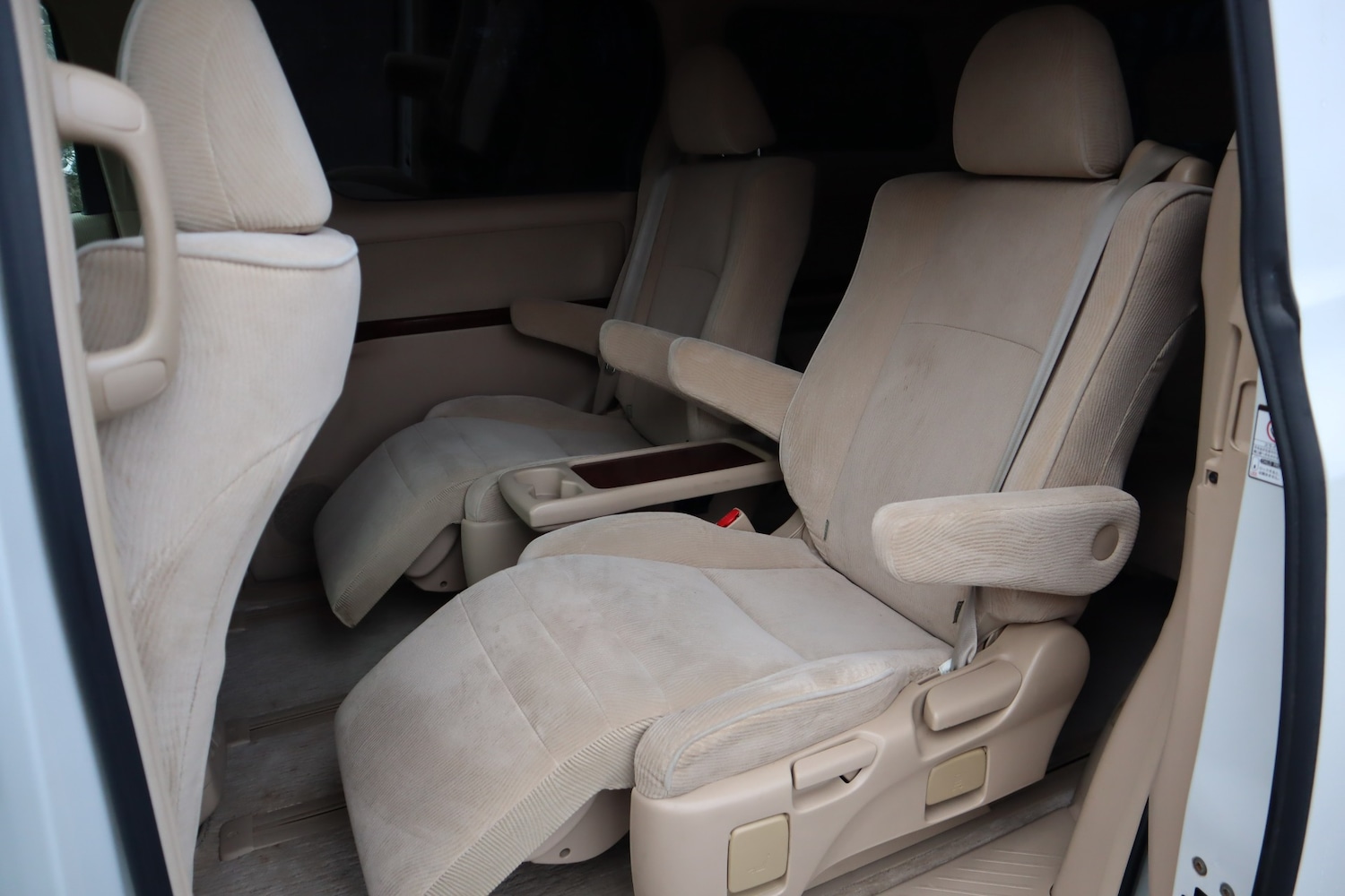 Used Toyota Vellfire 2008 for sale - 77909936: Photo 12