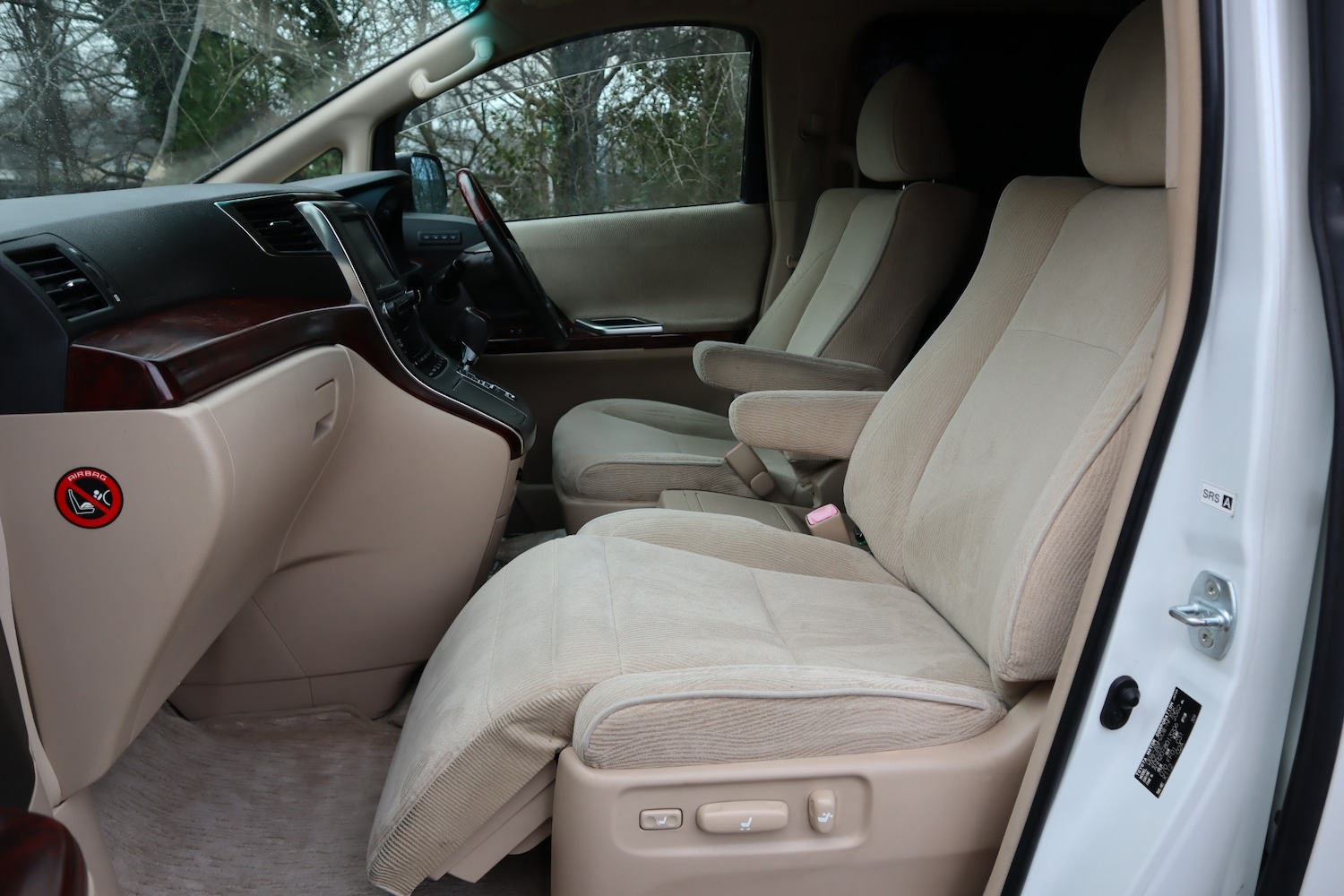 Used Toyota Vellfire 2008 for sale - 77909936: Photo 13