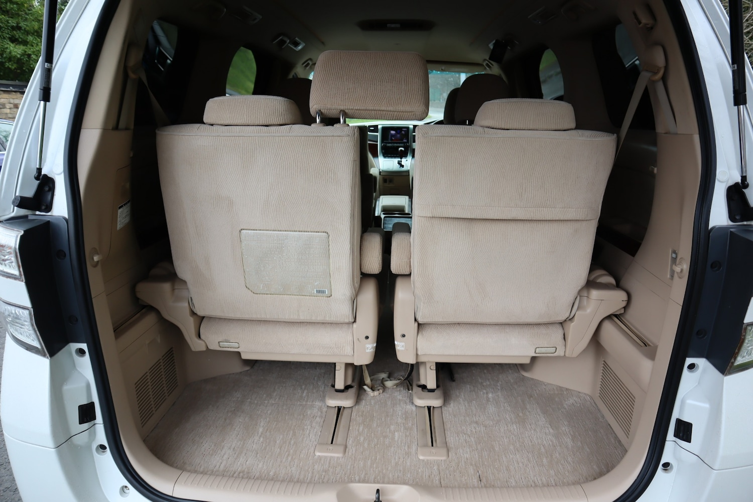 Used Toyota Vellfire 2008 for sale - 77909936: Photo 14