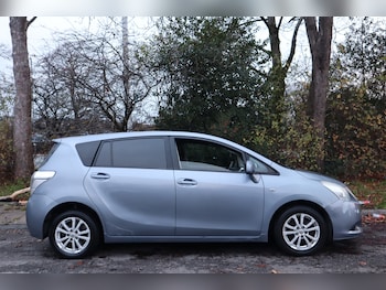 Used Toyota Verso 2011 for sale - 76584010: Photo