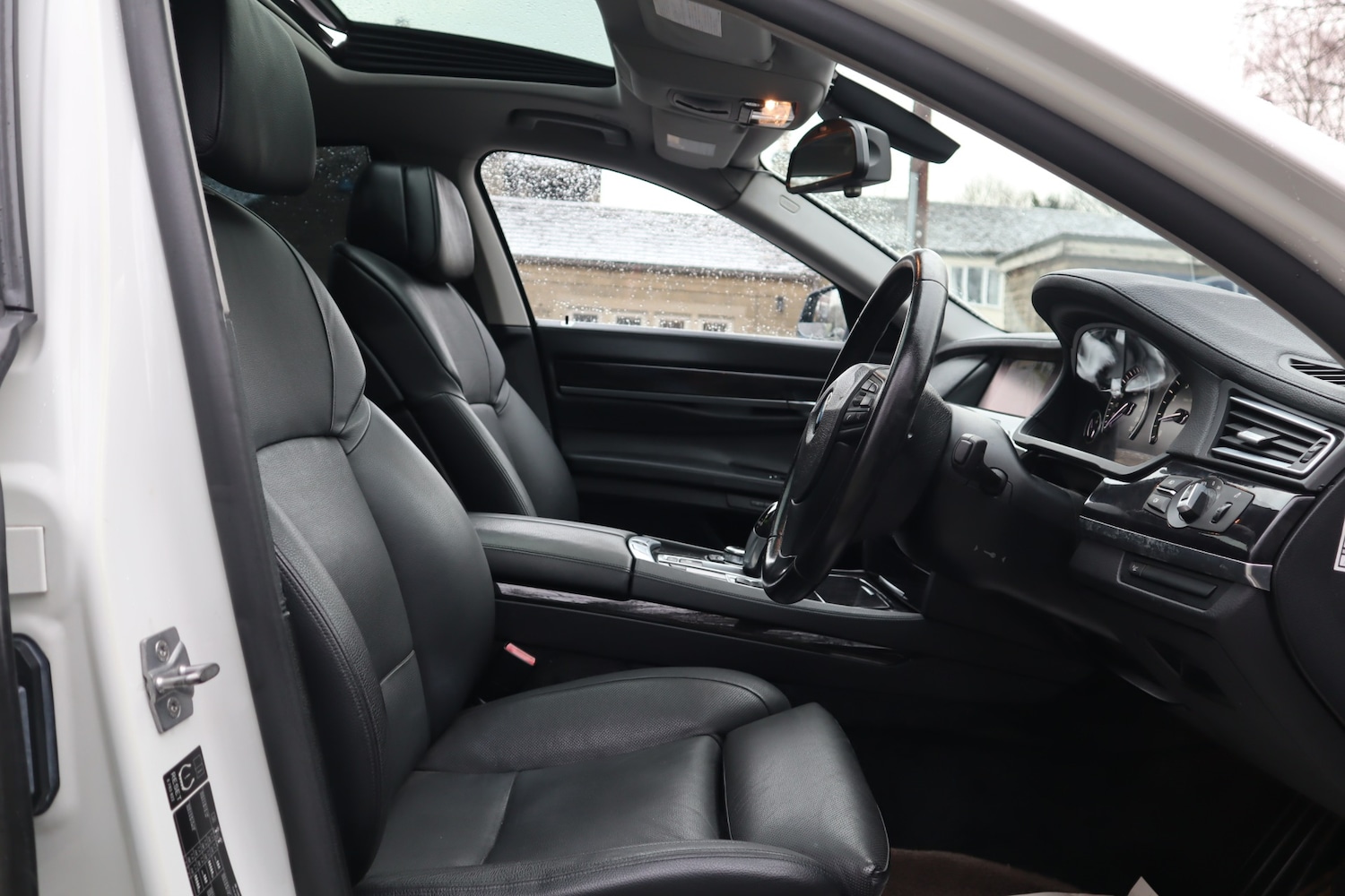 Used BMW 7 Series 2011 for sale - 77125884: Photo 9