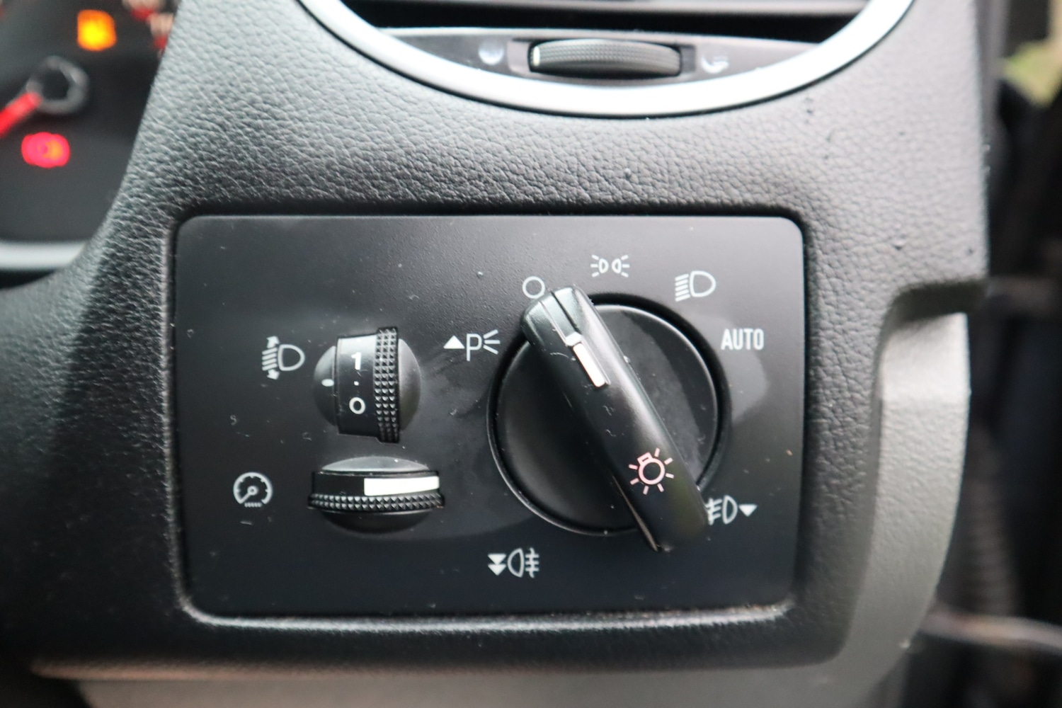 Used Ford Focus 2010 for sale - 77883624: Photo 18