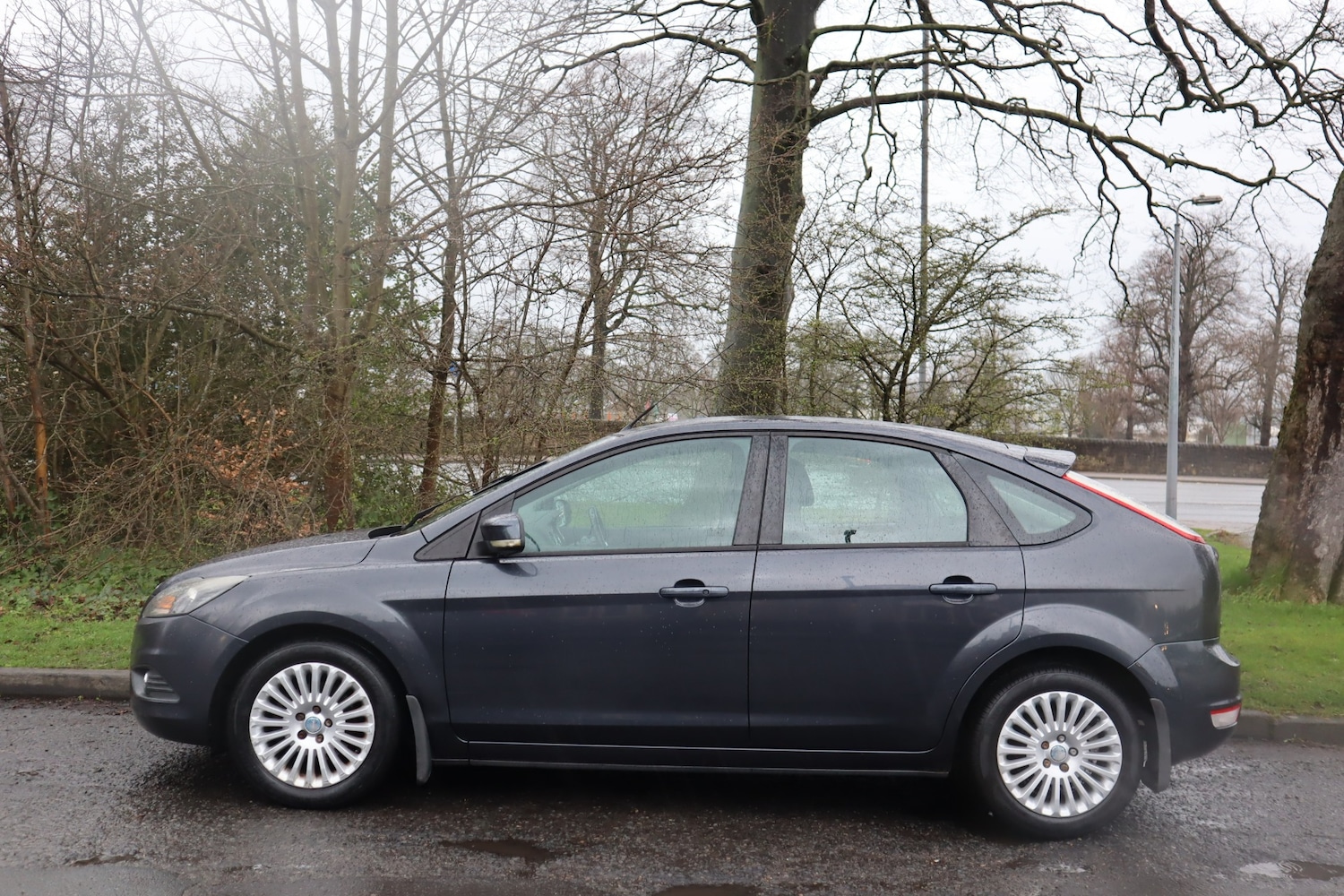 Used Ford Focus 2010 for sale - 77883624: Photo 6