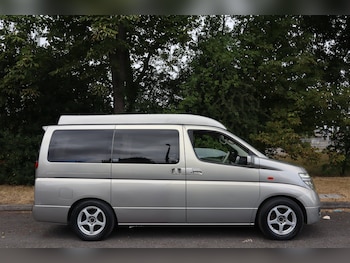 Used Nissan Elgrand 2004 for sale - 79442149: Photo