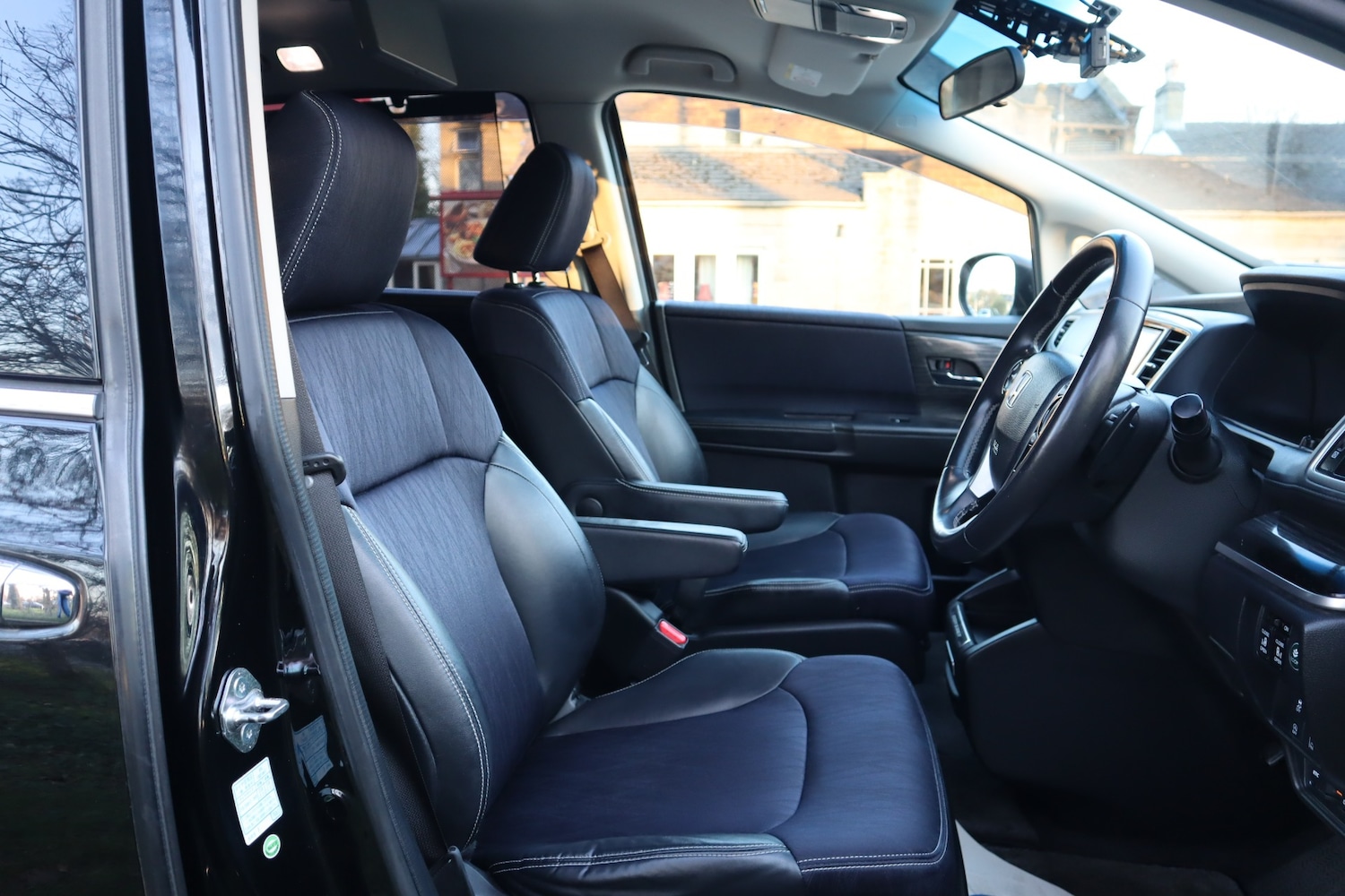 Used Honda Odyssey 2015 for sale - 77754371: Photo 9