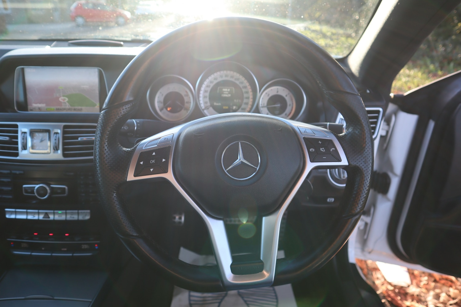 Used Mercedes-Benz E Class 2014 for sale - 76688491: Photo 15