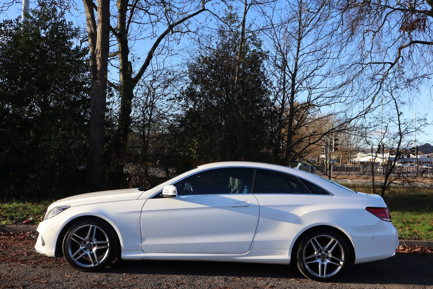 Used Mercedes-Benz E Class 2014 for sale - 76688491: Photo 6