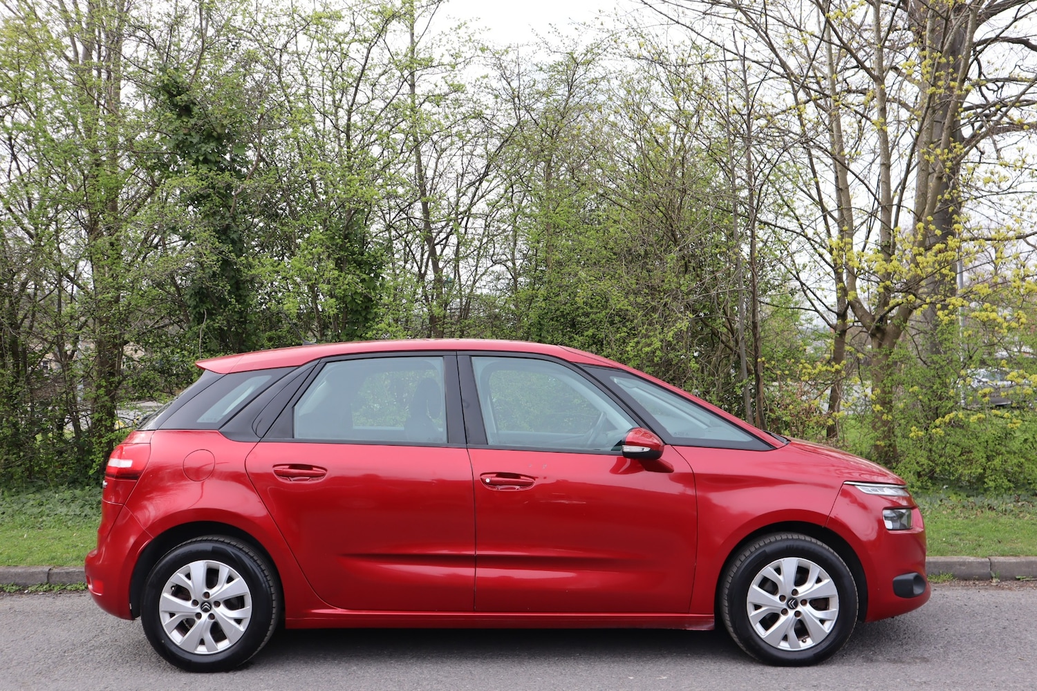 Used Citroen C4 Picasso 2015 for sale - 78117014: Photo 2