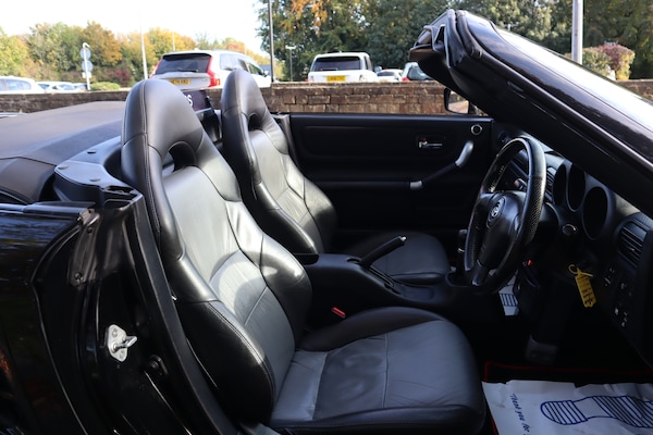 Used Toyota MR2 2006 for sale - 76250688: Photo 13