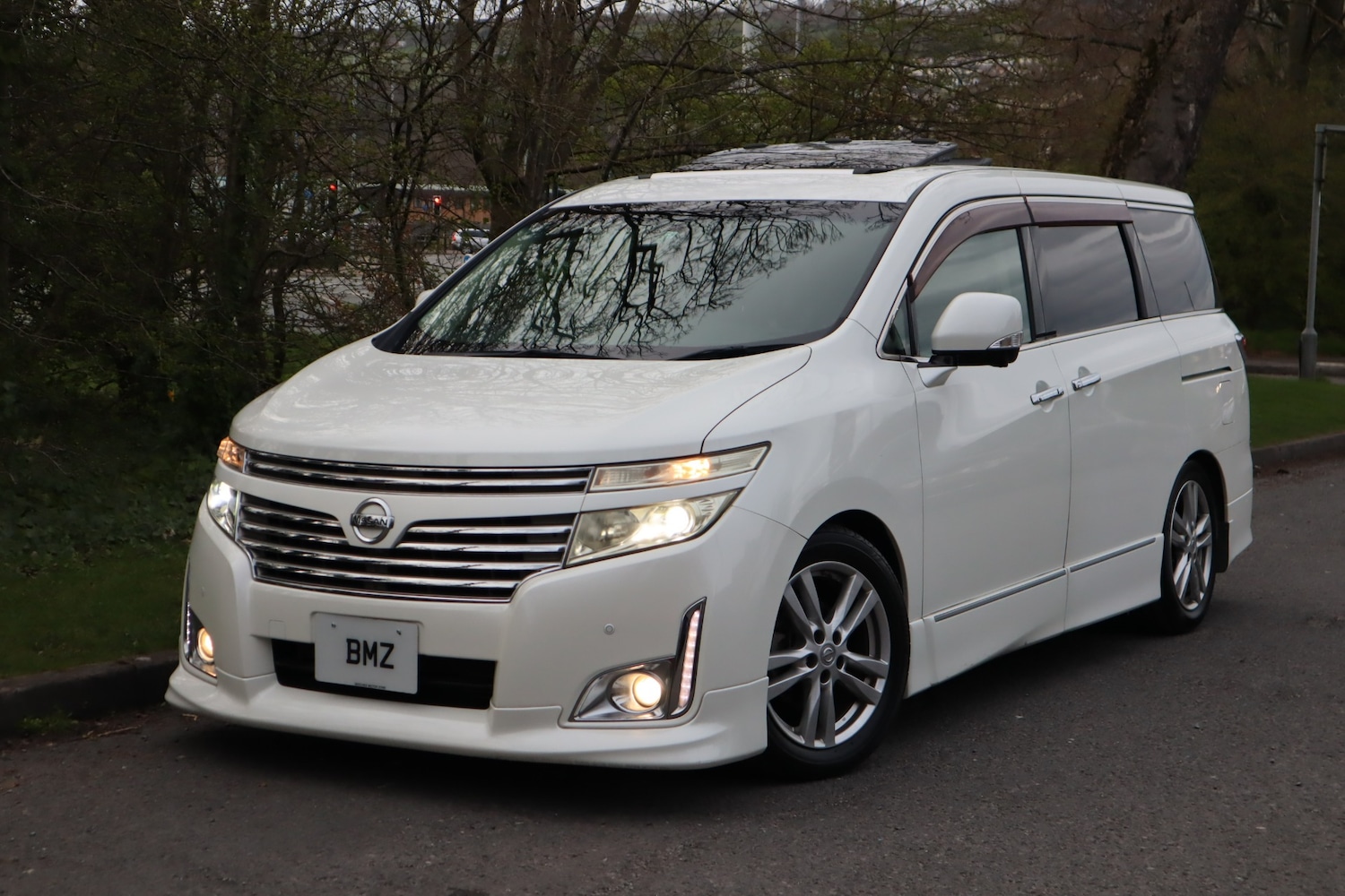Used Nissan Elgrand 2010 for sale - 77994457: Photo 26