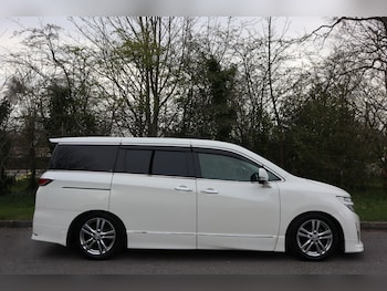 Used Nissan Elgrand 2010 for sale - 77994457: Photo