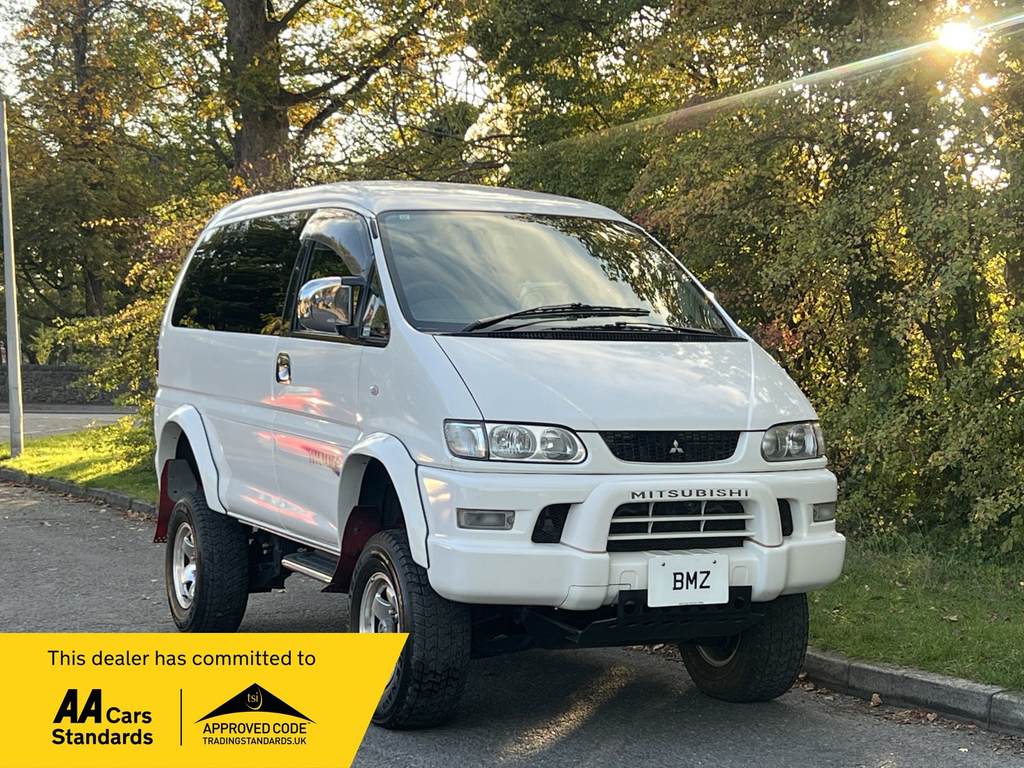 Used Mitsubishi Delica 2005 for sale - 76123139: Photo 1