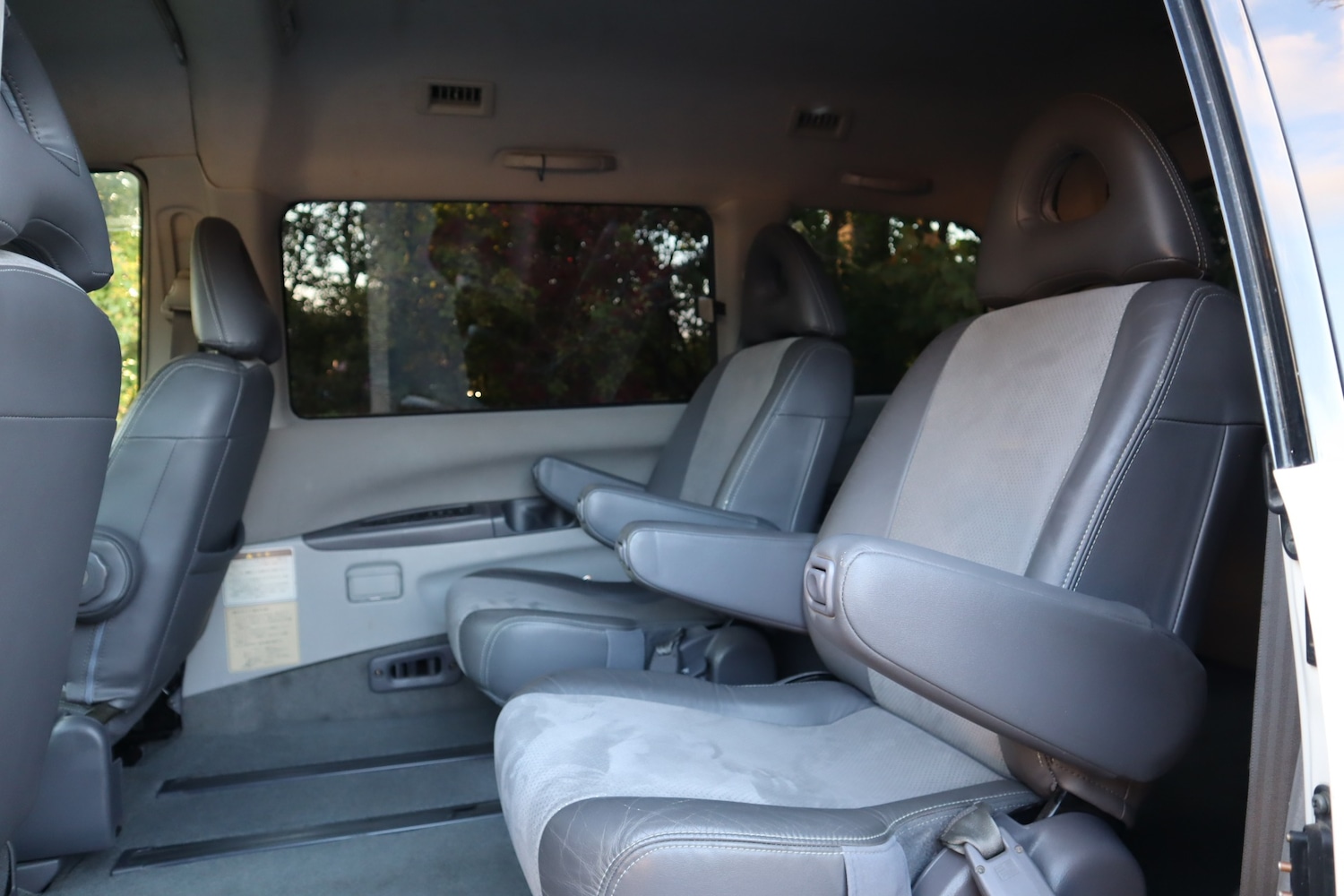 Used Mitsubishi Delica 2005 for sale - 76123139: Photo 10