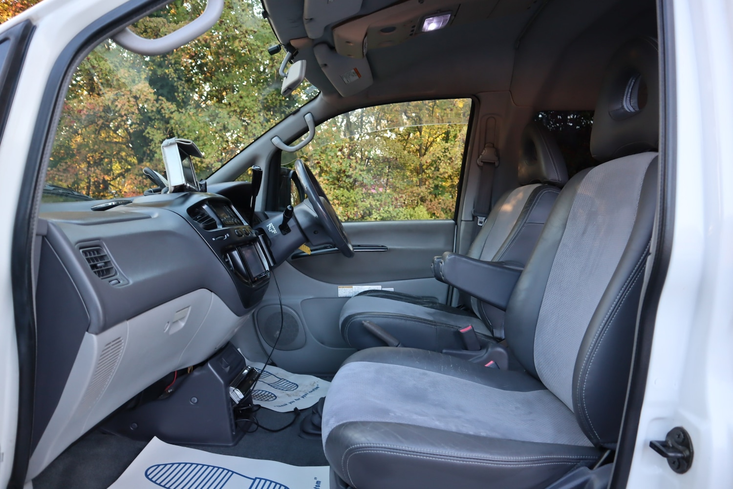 Used Mitsubishi Delica 2005 for sale - 76123139: Photo 11