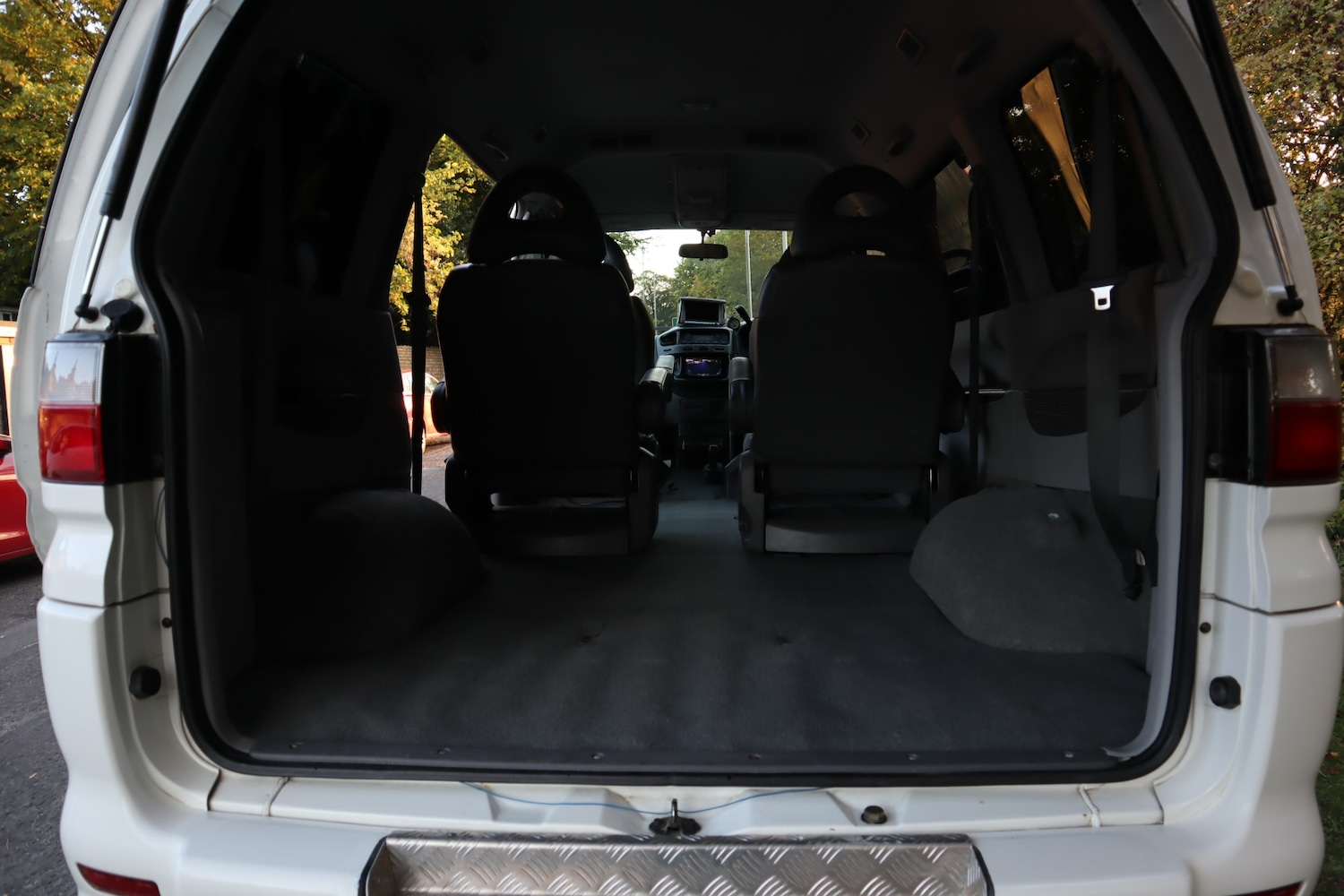 Used Mitsubishi Delica 2005 for sale - 76123139: Photo 12