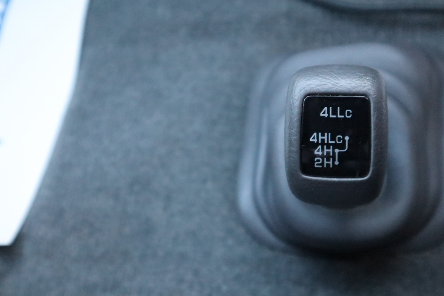 Used Mitsubishi Delica 2005 for sale - 76123139: Photo 16