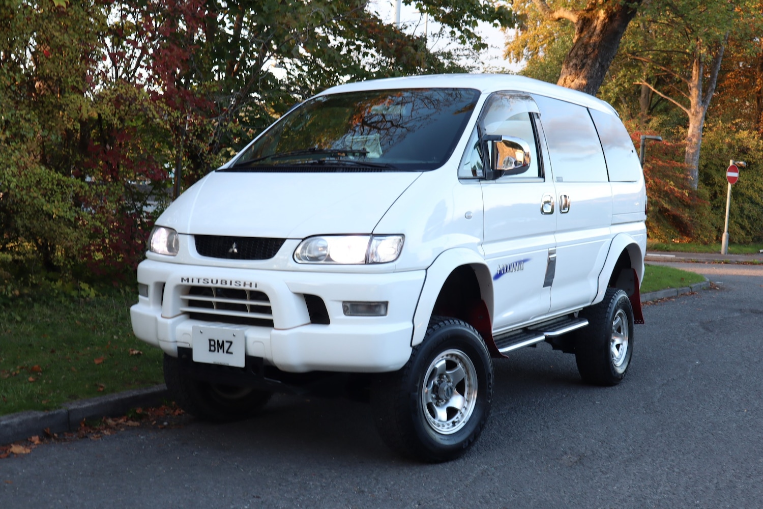 Used Mitsubishi Delica 2005 for sale - 76123139: Photo 26
