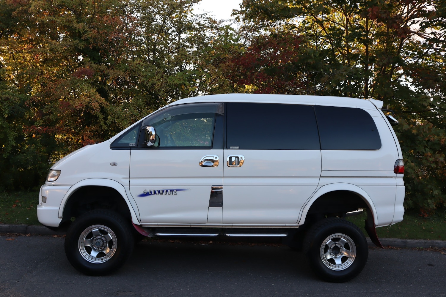 Used Mitsubishi Delica 2005 for sale - 76123139: Photo 6