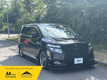 Used Nissan Elgrand 2011 for sale - 79211717: Photo