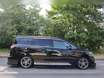 Used Nissan Elgrand 2011 for sale - 79211717: Photo