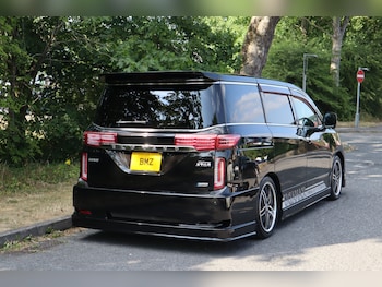 Used Nissan Elgrand 2011 for sale - 79211717: Photo